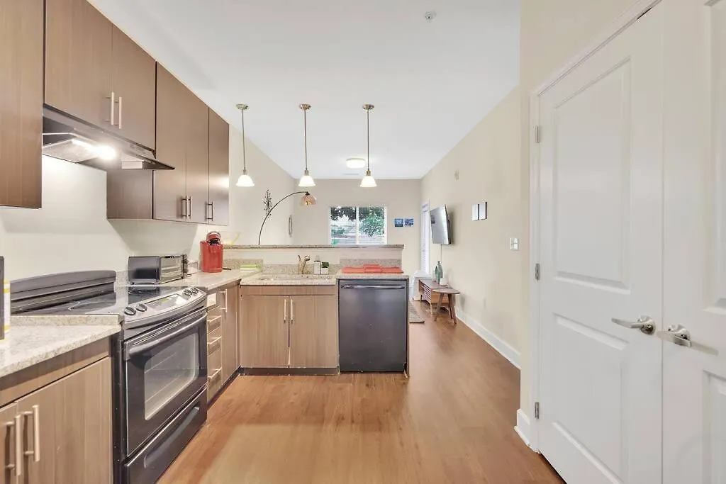Convenient - King Bed Apartment - Heart Of Plaza Charlotte